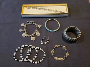 Vintage Armband 8 Stück, verschiedene Designs, tolle Form - Bild 1 von 5