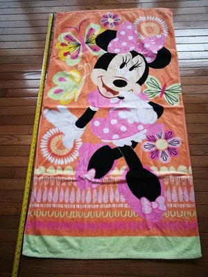 Toalha de banho Disney Store Minnie Mouse rosa bolinhas praia 30x55" algodão 100% - Imagem 1 de 4