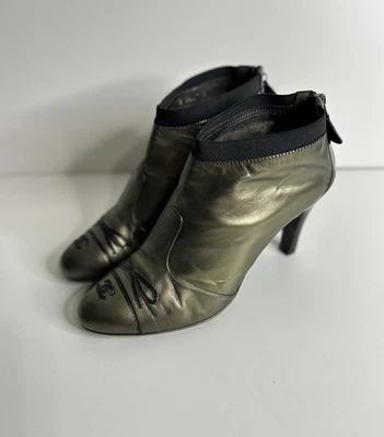 Mujer Chanel Zapatos Tacones al Tobillo Zapatos Metálicos Logo CC Talla 39,5 Foto 1 de 4