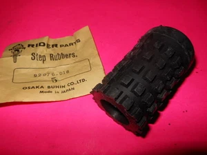 NEW Kawasaki F6 F7 F8 F81M F5 RUBBER FOOTREST 92076-018 MADE IN JAPAN - Picture 1 of 2