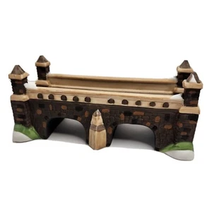 Dept 56 Stone Bridge Stone Train Tressel 5981-1 Heritage  Village Collection  - Picture 1 of 12