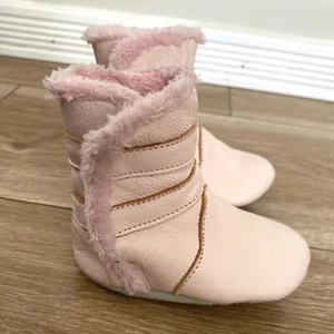 Pink Infant Moccasin Booties Suede Leather 6-12 Months - Picture 1 of 8