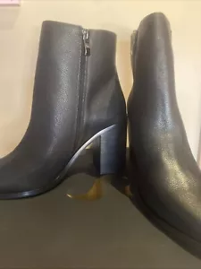 RIA BLACK LEATHER ANKLE BOOTS SIREN SHOES AS NEW SIZE 41 US 10 S-RIA RRP $219.95 - Picture 1 of 10