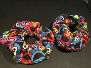 Sesame Street faces scrunchie - Picture 1 of 3