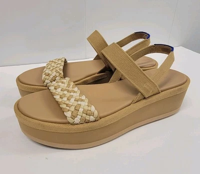 Легкие сандалии Rothy's на танкетке плетеные пляжные с песком тканые женские 10,5 на платформе - Изображение 1 из 4