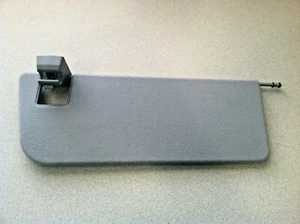 2002-2009 MERCEDES-BENZ E320 E350 E500 W211 ~ RIGHT DOUBLE SUN VISOR COVER - Picture 1 of 3