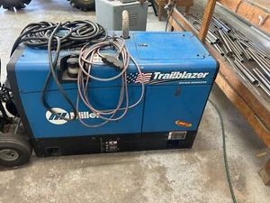used miller trailblazer 302 welder - Picture 1 of 5