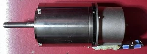 Yaskawa AC Servomotor USAHEM-002-TE71 200V, 117W, 6000 U/min, Kabel geschnitten - Bild 1 von 6