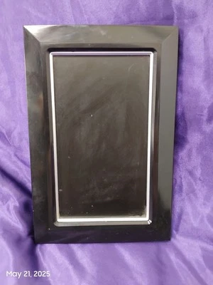 Logik 7" PF-A850WD Digital Photo Frame - Used - Broken/For Parts - Image 1 of 2
