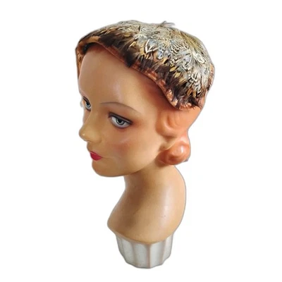 20 世纪 50 年代复古天然野鸡羽毛鸡尾酒帽 — 第 1/4 张图片