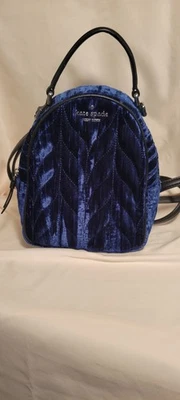 MINI MOCHILA CONVERTIBLE KATE SPADE BRIAR LANE ACOLCHADA TERCIOPELO APLASTADO NUEVA CON ETIQUETAS $299 Foto 1 de 4