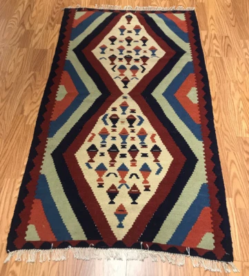 Alfombra 3 x 5 Kilim 100 % lana anudada a mano Foto 1 de 4