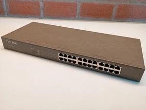 TP-Link TL-SG1024 switch di rete 24 porte RJ45 10/100/1000Mbps - Photo 1/8