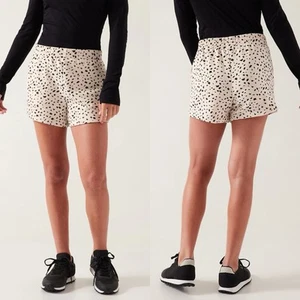ATHLETA GIRL RETROACTIVE SHORT CREAM & BLACK SPOTTED SIZE SMALL - Picture 1 of 9