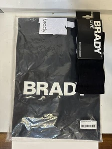 Brady Brand + Live "BRADY" Wordmark Short Sleeve Tee Jet Black XXL & Socken - Bild 1 von 5