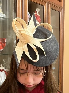 PHILIP TREACY London Fascinator Sinamay Hat Black Ivory Bow Headpiece Hatinator - Picture 1 of 11