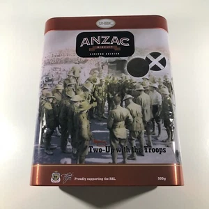 ANZAC Biscuit Collectable Tin Limited Edition 2016 Two Up With The Troops - Imagen 1 de 10