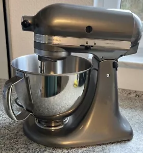 KitchenAid mit KIPPBAREM MOTORKOPF 4,8 L – ARTISAN PREMIUM - MEDAILLON SILBER - Bild 1 von 8