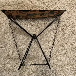 Vintage Camouflage faltbarer Klapphocker Angeln Wandern Jagd Metall Rucksack - Bild 1 von 9