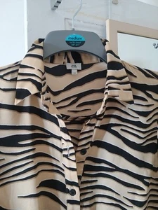 🐞River Island Blouse top Size Uk 10. Animal print🐞 - Picture 1 of 7