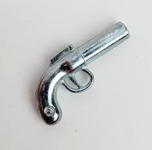 Clue Revolver Gewehr Mord Waffe Medaille Ersatz Brettspiel Stück silberfarben - Bild 1 von 4