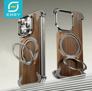 Coque Eary Luxe Insolite Bois Naturel pour iPhone 16 Pro Sans Cadre avec MagSafe - Photo 1 sur 9