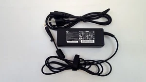 HP 65W Laptop Adapter 19.5V 3.33A TPC-CA54 709672-001 - Imagen 1 de 5