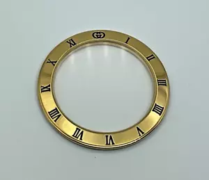 PREOWNED GUCCI 3000M WATCH BEZEL WITH CRYSTAL GLASS INSTALLED - Picture 1 of 3