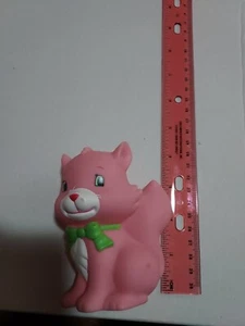 Figura gato pastel corto natillas fresas - Imagen 1 de 5