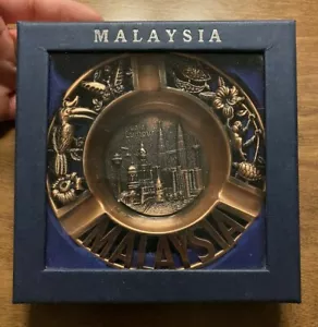 Unused Kuala Lumpur Malaysia Ash Tray Souvenir Boxed Excellent Condition C18 - Picture 1 of 11