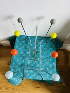 Mid Century Modern 1960er Eames Style atomares buntes Sputnik Magazingestell - Bild 1 von 14