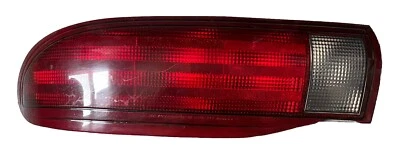 Pontiac Firebird 1993-02 transmisión AM FORMULA LUZ TRASERA conductor izquierdo - pieza rota Foto 1 de 4