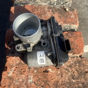 2015-2020 Smart 453 THROTTLE BODY 1.0L Petrol H8201269254 - Picture 1 of 4