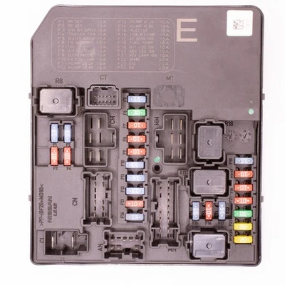 Módulo de control caja de fusibles Nissan Armada. 2011. IPDM/BCM. 284B7-ZE03B Foto 1 de 4