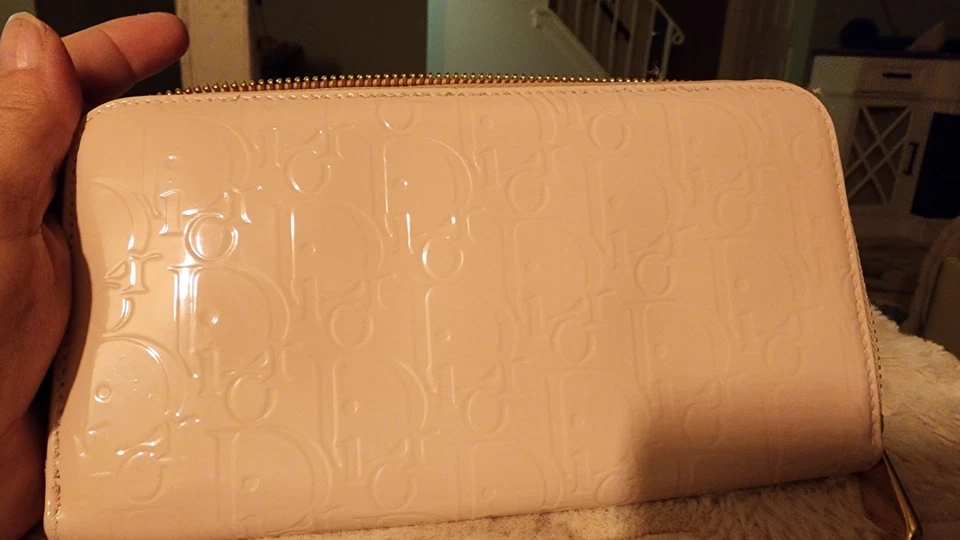 Бумажник CHRISTIAN DIOR Diorissimo с узором лакированная кожа розовый на молнии.  100% ПОДЛИННЫЙ - Изображение 1 из 4