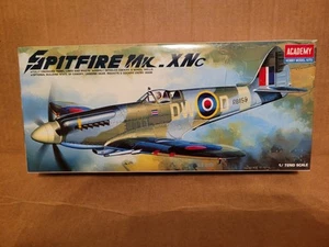 Academy Spitfire MK.XNc Maßstab 1:72 Bausatz # 2130 Neu Open Box - Bild 1 von 6
