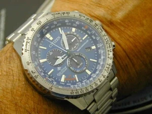 CITIZEN TITANIUM RADIO CONTROLED CHRONOGRAPH PILOTS WATCH AS PICTURED - Picture 1 of 7