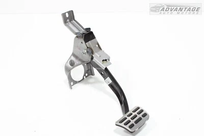 2019-2022 KIA FORTE GT-LINE BRAKE STOP FOOT PEDAL W/ BRACKET SUPPORT & PAD OEM - Image 1 of 4