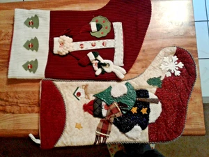 Medias de Navidad (2) 19 pulgadas de largo por 8 y 10 pulgadas a través de Santa/muñeco de nieve - Imagen 1 de 9