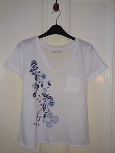 Essentials Collection Ladies White T Shirt With Blue Floral Pattern -Size 8