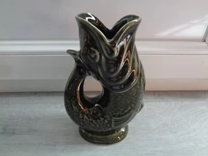 PICHET CARAFE VASE  POISSON VERT DARTMOUTH DEVON ENGLAND - Photo 1/6