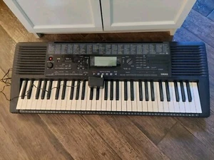 Yamaha PSR-320 Tastiera MIDI a 61 tasti con adattatore - Foto 1 di 5