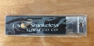 LOT OF 2 US SMOKELESS TOBACCO C BOXCUTTER IN ORIGINAL PACKAGING SKOAL COPENHAGEN - Picture 1 of 3