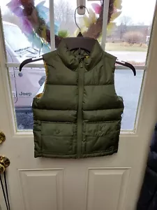 Nwt Old Navy Toddler Boys Puffer Vest Green 4t 5t - Picture 1 of 1