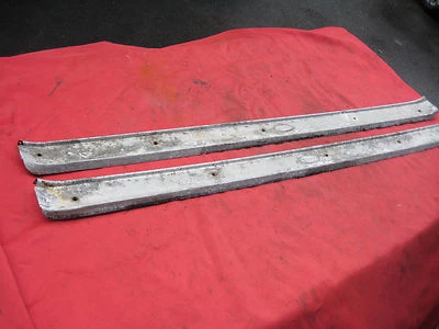 Cadillac 1963 1964 convertible o cupé placas de umbral OEM con emblema Fleetwood Foto 1 de 4