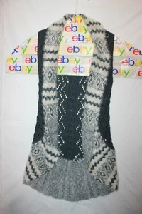 Max Studio Kids Gray/White Fuzzy Cable Knit Sleeveless Shrug Vest M (10-12) - Picture 1 of 5