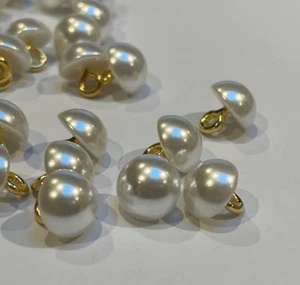 10 Round Pearl Shank Buttons 8mm A69-19 AUSSIE SELLER - Picture 1 of 5