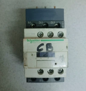 SCHNEIDER ELECTRIC / TELEMECANIQUE LC1D09 CONTACTOR QUANTITY!! WOW!! - Picture 1 of 3