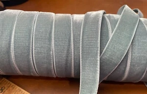 Terciopelo Elástico Rayón 5/8" Gris Humo 1yd Hecho en Francia - Imagen 1 de 3