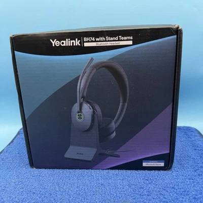 Yealink BH74 Teams USB Headset with Stand USB-C/A 1208682 - Image 1 of 3